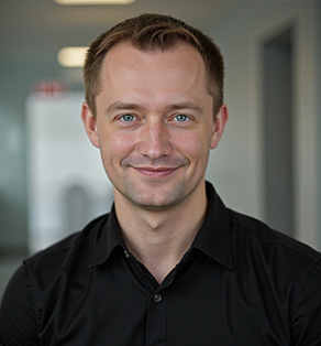 Konstantin Khristoforov headshot